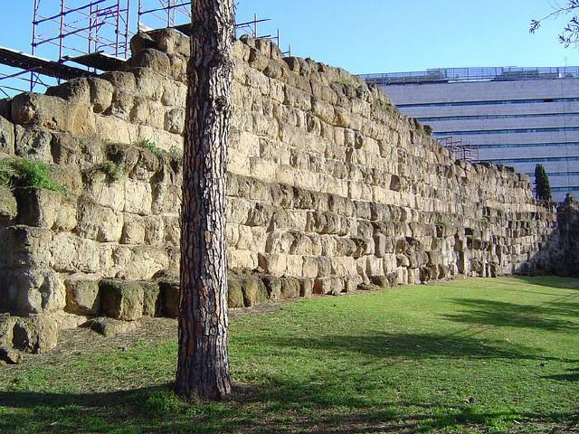 Rom - Servianische Mauer