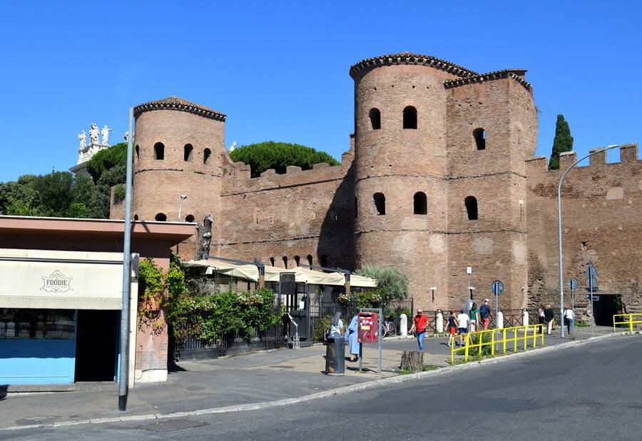 Rom - Porta Asinaria