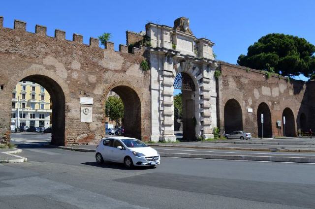 Rom - Porta San Giovanni